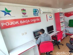 Serunya Ngabuburit di Pojok Baca Digital Alun-alun Ciamis