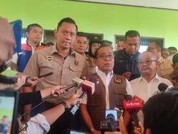 Cek Dampak Banjir di Bekasi, AHY Minta Pembangunan di Hulu Ditertibkan