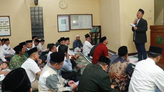 Bupati Bandung Dadang Supriatna menjelaskan, dirinya hanya mengimbau kepada ASN dan masyarakat untuk berzakat melalui lembaga resmi Baznas.