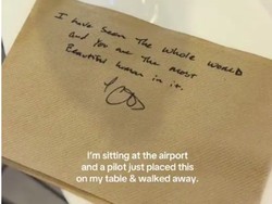 Dapat Surat Cinta dari Pilot di Bandara, Influenser Ini Tersipu Malu
