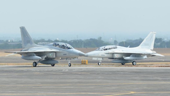 Jet tempur FA-50 milik militer Filipina yang jatuh di Cebu ditemukan, dua pilot ditemukan tewas di bawah puing jet.