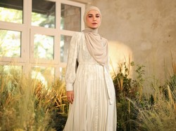 8 Inspirasi Baju Lebaran dengan Gamis dari Selebriti