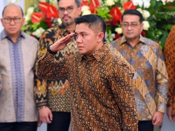 Mabes TNI: Kenaikan Pangkat Seskab Teddy Sudah Sesuai Ketentuan