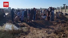 VIDEO: 18 Tewas Saat Bom Bunuh Diri di Pangkalan Militer Pakistan