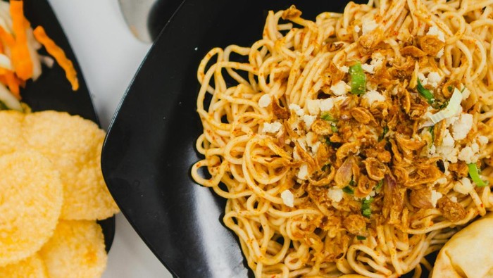 5 Makanan yang Harus Dihindari Penderita Asam Lambung Saat Buka Puasa/Foto: Pexels/Muhammad Fawdy