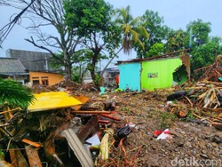 Jabar Hari Ini: Pilu Ibu dan Anak Tewas Diterjang Banjir