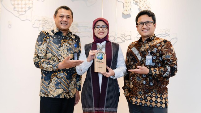 Bank Mandiri meraih Best Foreign Exchange (FX) Bank 2025 di kategori Country and Territory Winners - Indonesia pada Global Finance 2025 GW Platt FX Award.