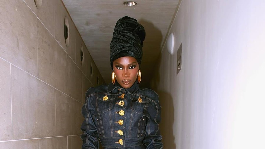 Gaya Doechii di Paris Fashion Week