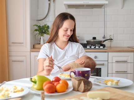 7 Buah yang Bisa Membuat Rasa ASI Enak dan Sehat