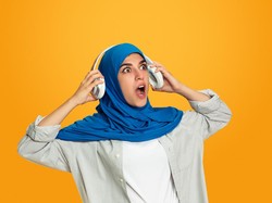 Mau Denger Musik? Bayar, Bayar, Bayar!