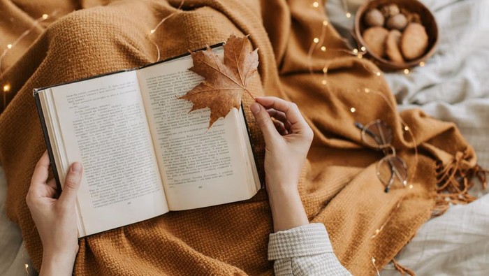 5 Novel Karya Sarah J. Maas Terbaik, Fantasi Romantis Wajib Masuk Reading List!