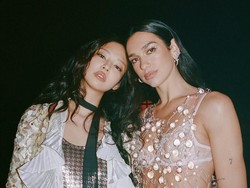 Lirik Lagu Handlebars - JENNIE feat. Dua Lipa