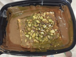 5 Makanan Viral di Makkah, Ada Pizza hingga Dessert Pistachio!