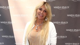 Bintang Baywatch Pamela Bach Meninggal Dunia Bunuh Diri
