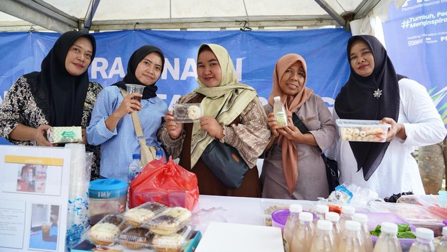 Di PNM Liga Nusantara 24/25, PNM Mekaar dukung nasabah ultra mikro tingkatkan omzet penjualan serta dapatkan pengalaman di event besar.