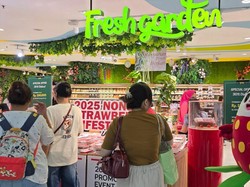 Serbu! Strawberry Viral Asal Korea Hadir di Transmart Kokas & Central Park