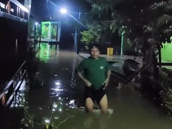 Diguyur Hujan Deras, Sumput-Tanjungan Driyorejo Gresik Banjir Lagi