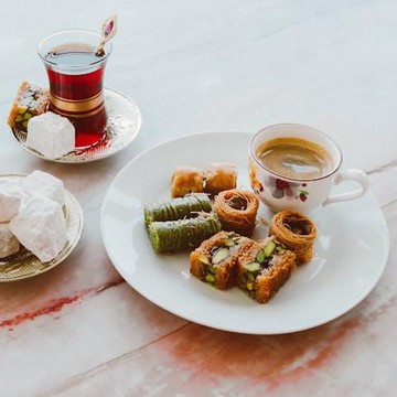 Beda dari Nastarnya Indonesia, Ini 5 Kue Lebaran Tradisional dari Berbagai Negara!