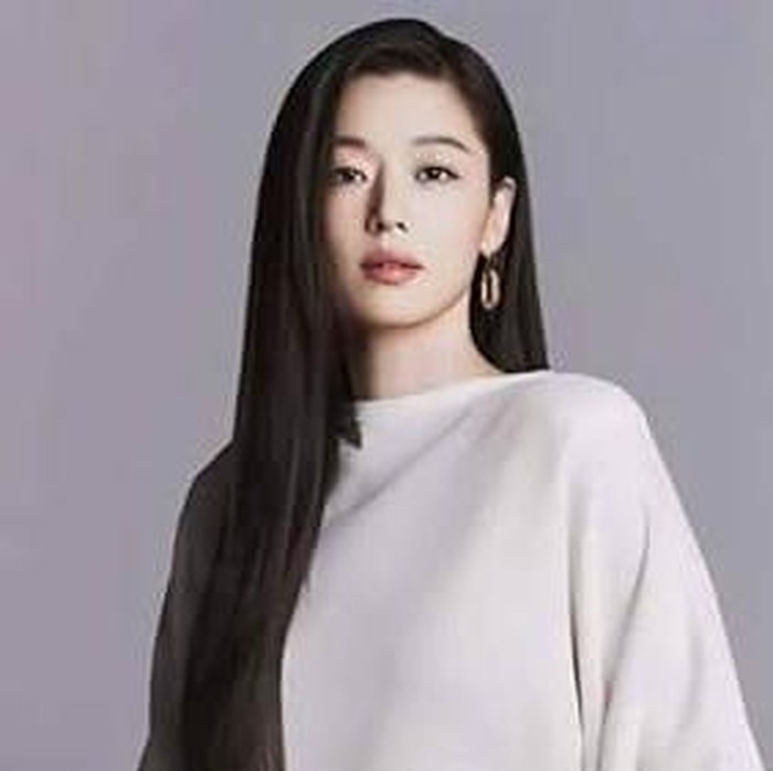 Setelah lama hiatus, kembalinya Jun Ji Hyun dalam drama Tempest langsung mencuri perhatian publik bahkan sejak pertama kali drama tersebut diumumkan.