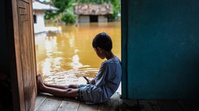 Puluhan Pasien Klinik Tradisional di Serang Terjebak Banjir