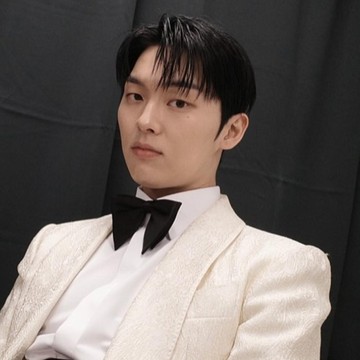 Choi Hyun Wook Akan Bergabung Bersama Choi Min Sik Bintangi Drama 'The Boy in the Last Row'