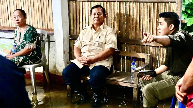 Presiden Prabowo Subianto memastikan makan bergizi gratis (MBG) untuk para warga yang menjadi korban banjir di wilayah Babelan, Kabupaten Bekasi.