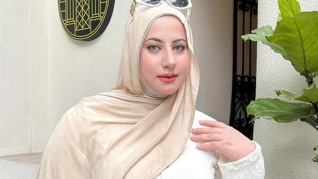 Review Makanan Viral Haram, Tasyi Athasyia Tuai Pro-Kontra