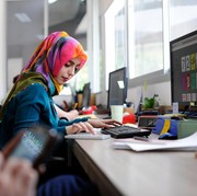 5 Daftar Negara yang Memiliki Jam Kerja Terpanjang, Ada Tetangga Indonesia!