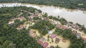 FOTO: Rumah Warga Tebo Jambi Masih Terendam Banjir Sejak 5 Maret
