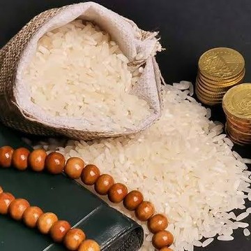 Zakat Fitrah dalam Bentuk Uang atau Beras, Mana yang Lebih Baik?