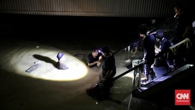 FOTO: Banjir Jabodetabek Hingga Sidang Tom Lembong
