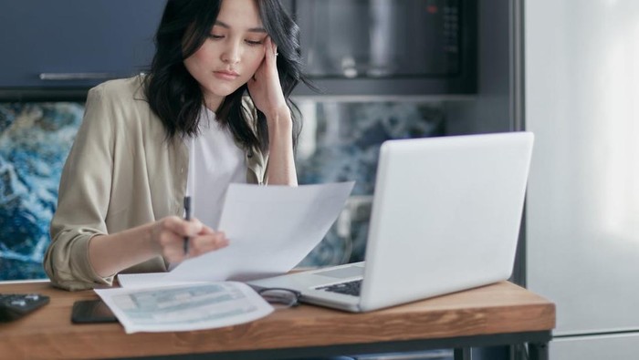 img-title Sering Dianggap Hemat, 3 Mitos Minimalisme Ini Malah Bikin Rugi dan Boros! Apa Saja?
