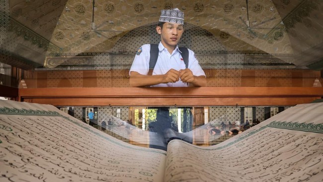FOTO: Ragam Koleksi Al-Qur'an Raksasa di Penjuru Nusantara