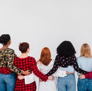 Beyond Equality! Ini Alasan Perempuan Harus Berdaya, Bukan Hanya Setara