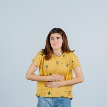 Jangan Sepelekan! Ini 5 Gejala Awal GERD yang Sering Diabaikan