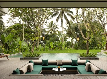 Menikmati Keindahan Alam Ubud dalam Suasana Mewah