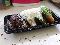 Empuk Manis! Kue Cucur Topping Keju hingga Matcha di Ponorogo