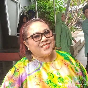 Kini Hidup Pas-pasan, Nunung Curhat Blokir Anak karena Diabaikan Saat Sakit