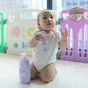 5 Rekomendasi Produk Skincare Newborn ala Para Seleb