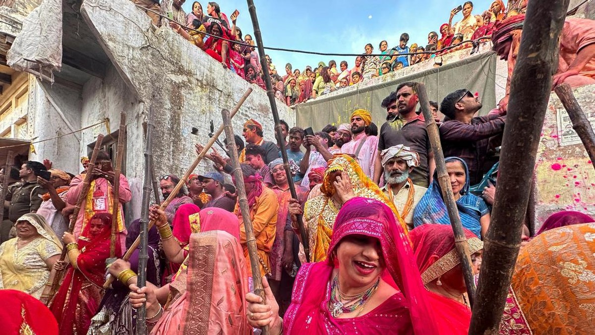 FOTO: Semarak Festival Holi, Penanda Musim Semi Tiba di India