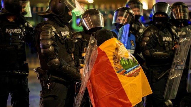 Pemerintahan Rumania Runtuh Akibat Mosi Tidak Percaya — Ketidakstabilan Politik Eropa Timur Berlanjut