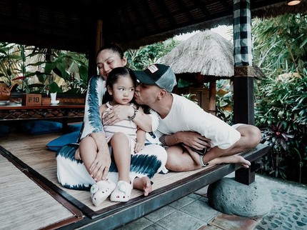 Siaga Banget, Ini Beragam Upaya Krisjiana agar Siti Badriah Nyaman Jalani Kehamilan Kedua