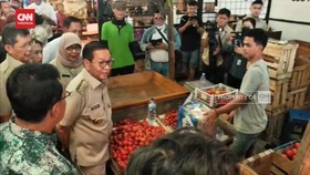 VIDEO: Ke Pasar Induk Kramat Jati, Pram Pastikan Stok Pangan Aman