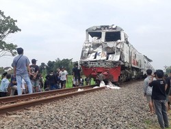 4 Orang Luka Imbas Tabrakan KA Kertanegara Vs Truk di Kediri