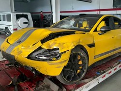 Baru Meluncur, Mobil Buas Xiaomi Ringsek Diajak Ngebut di Sirkuit