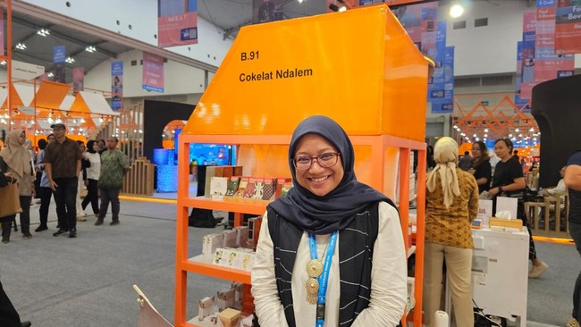 Cokelat Ndalem sukses berkembang berkat dukungan BRI dibarengi inovasidan strategi yang tepat dalam menembus pasar global dengan produk cokelat khas Indonesia.