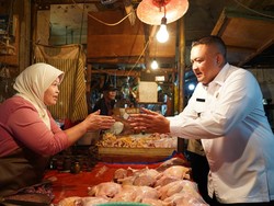 Bupati Rudy Pastikan Harga Bapok di Bogor Stabil Jelang Lebaran