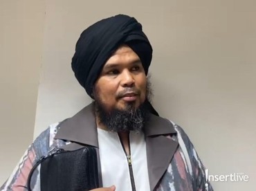 Respons Ustaz Derry Sulaiman Usai Disebut 'Kristen Hunter'
