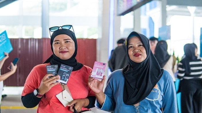 Deorex Bekerja Secara Klinis Mengeliminasi Bakteri Penyebab Bau, Mengelola Produksi Kelenjar Keringat, Memberikan Proteksi Hingga 72 jam Dalam Sekali Aplikasi