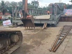 Jembatan Bailey Jambi-Sumbar Sudah Terhubung, Belum Bisa Dilalui